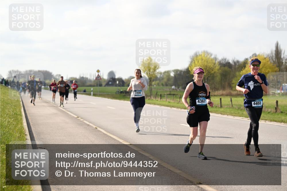 12.04.2026 - 45. Internationalen Wilhelmsburger Insellauf Dr. Thomas Lammeyer http://msf.ph/oto/9444352 12.04.2026 10:18:45 Laufen 3408, 4367, 4402 meine-sportfotos.de