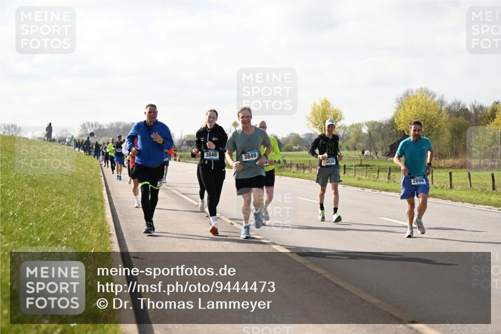 12.04.2026 - 45. Internationalen Wilhelmsburger Insellauf Dr. Thomas Lammeyer http://msf.ph/oto/9444473 12.04.2026 10:19:10 Laufen 3848, 6, 3849, 3430, 2899 meine-sportfotos.de