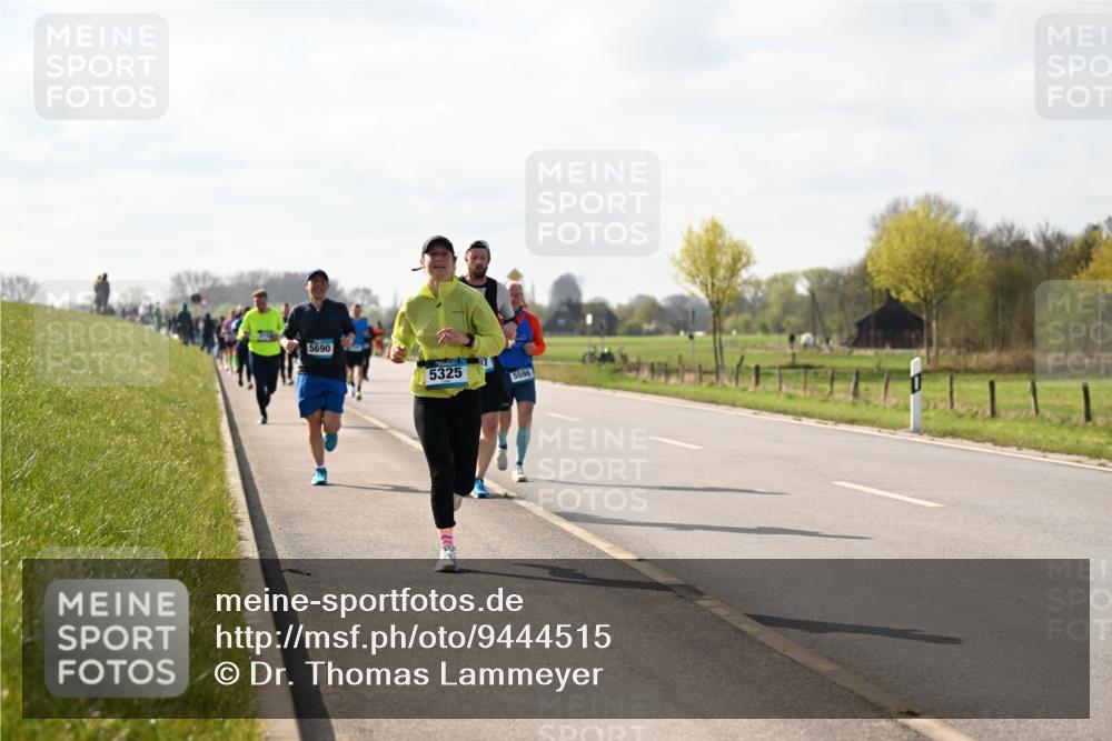 12.04.2026 - 45. Internationalen Wilhelmsburger Insellauf Dr. Thomas Lammeyer http://msf.ph/oto/9444515 12.04.2026 10:19:17 Laufen 5690, 5325, 5598 meine-sportfotos.de