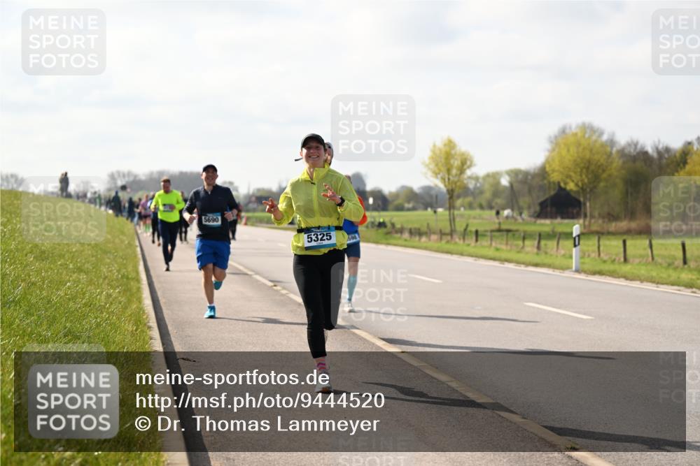 12.04.2026 - 45. Internationalen Wilhelmsburger Insellauf Dr. Thomas Lammeyer http://msf.ph/oto/9444520 12.04.2026 10:19:18 Laufen 5690, 5325 meine-sportfotos.de