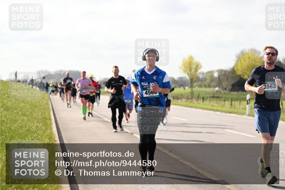 12.04.2026 - 45. Internationalen Wilhelmsburger Insellauf Dr. Thomas Lammeyer http://msf.ph/oto/9444580 12.04.2026 10:19:31 Laufen 4560, 3563 meine-sportfotos.de