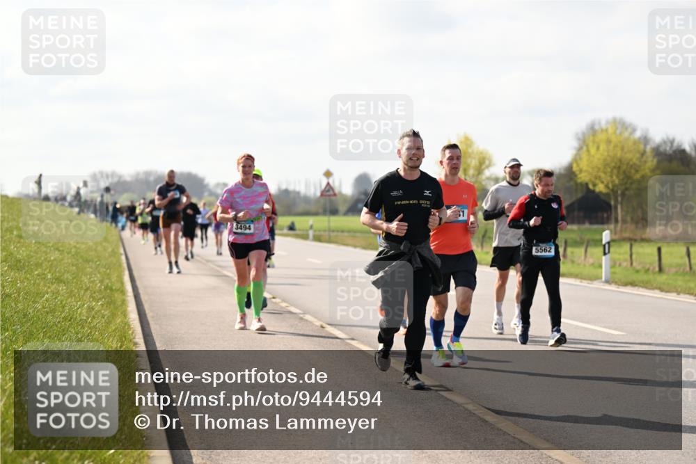 12.04.2026 - 45. Internationalen Wilhelmsburger Insellauf Dr. Thomas Lammeyer http://msf.ph/oto/9444594 12.04.2026 10:19:33 Laufen 3494, 2015, 5562 meine-sportfotos.de