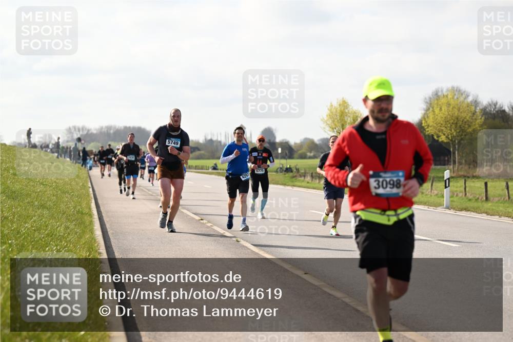12.04.2026 - 45. Internationalen Wilhelmsburger Insellauf Dr. Thomas Lammeyer http://msf.ph/oto/9444619 12.04.2026 10:19:38 Laufen 5749, 4297, 5775, 3098 meine-sportfotos.de