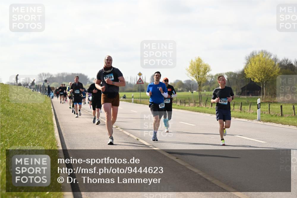 12.04.2026 - 45. Internationalen Wilhelmsburger Insellauf Dr. Thomas Lammeyer http://msf.ph/oto/9444623 12.04.2026 10:19:39 Laufen 2438, 5749, 4297, 5775, 4700 meine-sportfotos.de