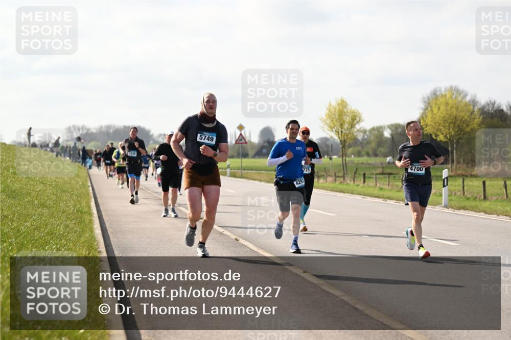 12.04.2026 - 45. Internationalen Wilhelmsburger Insellauf Dr. Thomas Lammeyer http://msf.ph/oto/9444627 12.04.2026 10:19:39 Laufen 5749, 4297, 775, 4700 meine-sportfotos.de