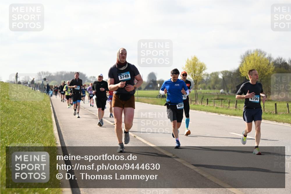 12.04.2026 - 45. Internationalen Wilhelmsburger Insellauf Dr. Thomas Lammeyer http://msf.ph/oto/9444630 12.04.2026 10:19:40 Laufen 5749, 4297, 4700 meine-sportfotos.de