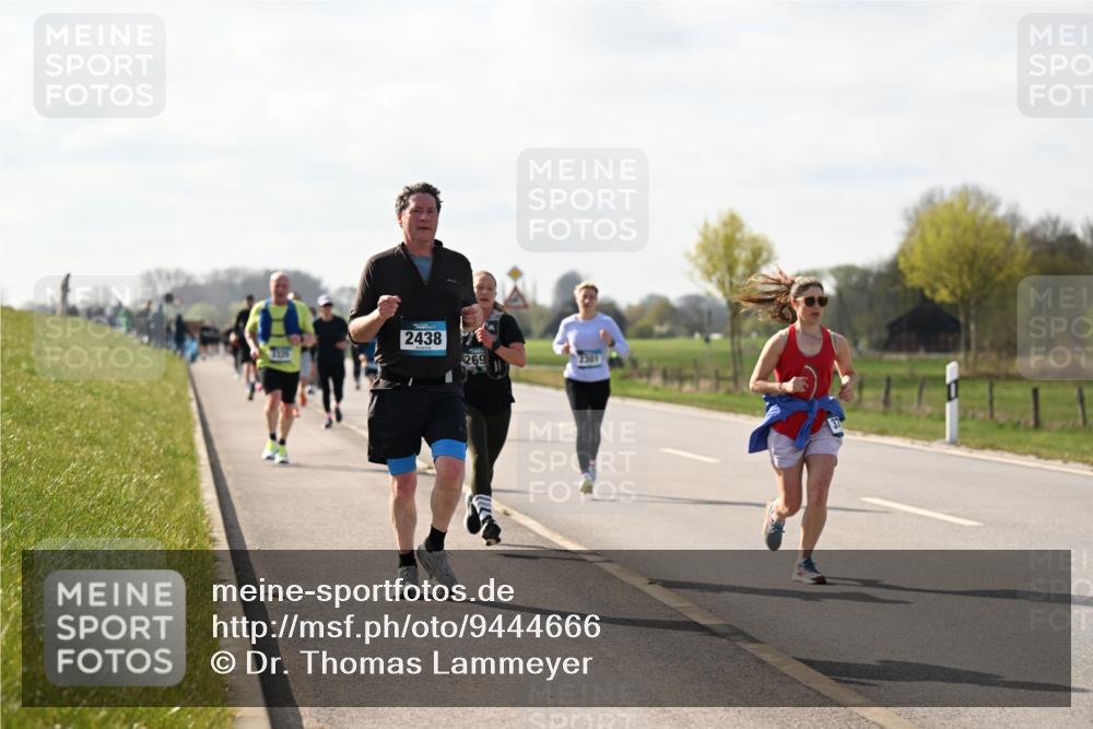 12.04.2026 - 45. Internationalen Wilhelmsburger Insellauf Dr. Thomas Lammeyer http://msf.ph/oto/9444666 12.04.2026 10:19:46 Laufen 2438, 269, 2301 meine-sportfotos.de