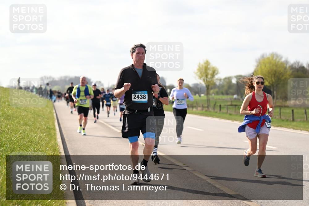 12.04.2026 - 45. Internationalen Wilhelmsburger Insellauf Dr. Thomas Lammeyer http://msf.ph/oto/9444671 12.04.2026 10:19:46 Laufen 3335, 2438, 2301 meine-sportfotos.de