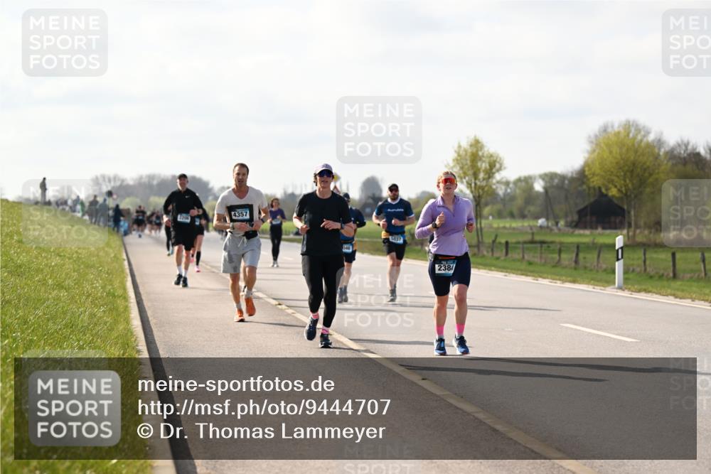 12.04.2026 - 45. Internationalen Wilhelmsburger Insellauf Dr. Thomas Lammeyer http://msf.ph/oto/9444707 12.04.2026 10:19:52 Laufen 4357, 546, 5037, 2384 meine-sportfotos.de