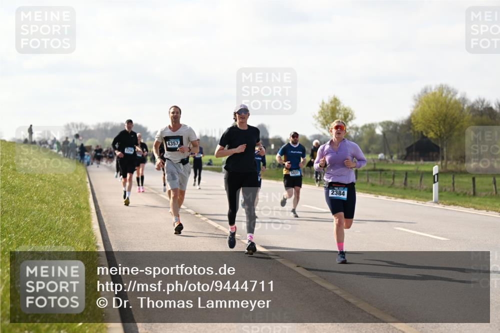 12.04.2026 - 45. Internationalen Wilhelmsburger Insellauf Dr. Thomas Lammeyer http://msf.ph/oto/9444711 12.04.2026 10:19:52 Laufen 4357, 5037, 2384 meine-sportfotos.de