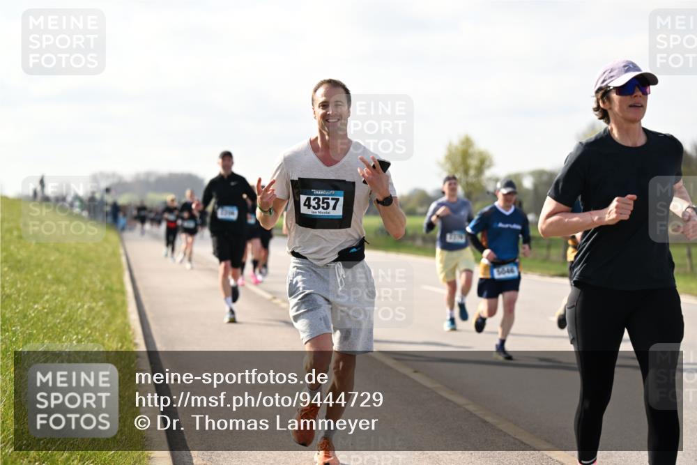 12.04.2026 - 45. Internationalen Wilhelmsburger Insellauf Dr. Thomas Lammeyer http://msf.ph/oto/9444729 12.04.2026 10:19:55 Laufen 4357 meine-sportfotos.de