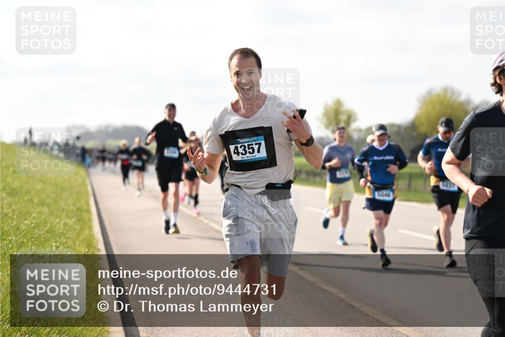 12.04.2026 - 45. Internationalen Wilhelmsburger Insellauf Dr. Thomas Lammeyer http://msf.ph/oto/9444731 12.04.2026 10:19:55 Laufen 4357, 537 meine-sportfotos.de