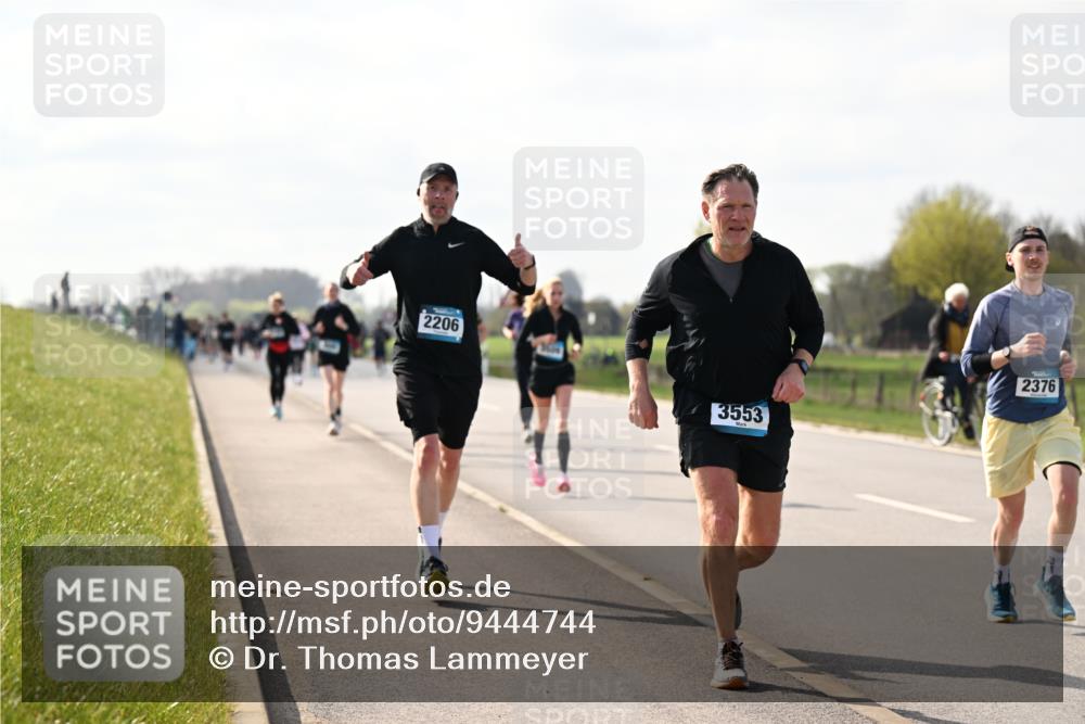 12.04.2026 - 45. Internationalen Wilhelmsburger Insellauf Dr. Thomas Lammeyer http://msf.ph/oto/9444744 12.04.2026 10:19:57 Laufen 2206, 3553, 2376 meine-sportfotos.de