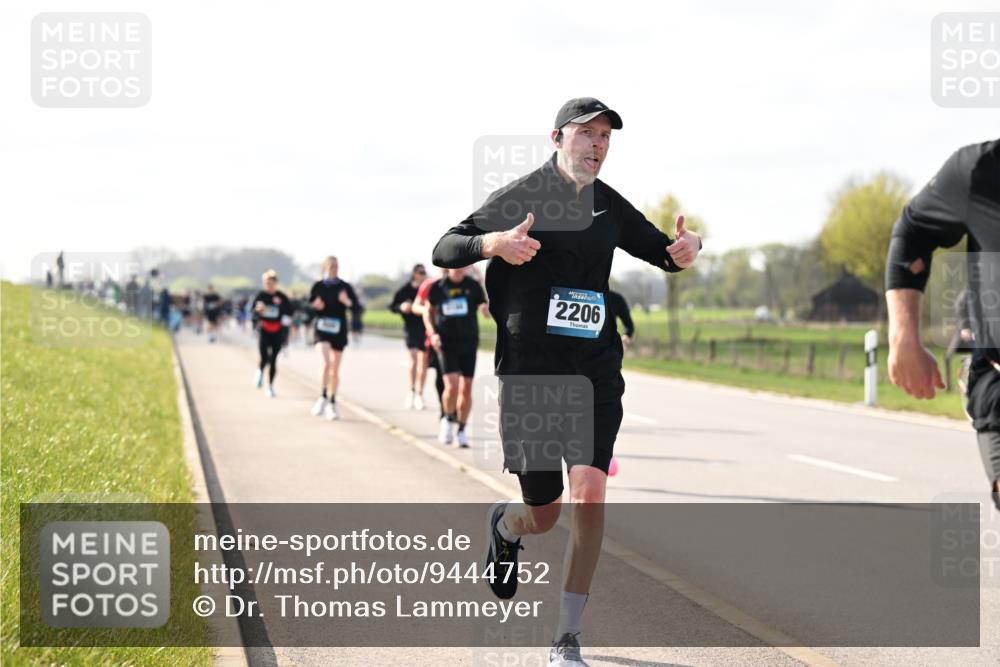 12.04.2026 - 45. Internationalen Wilhelmsburger Insellauf Dr. Thomas Lammeyer http://msf.ph/oto/9444752 12.04.2026 10:19:59 Laufen 2206 meine-sportfotos.de