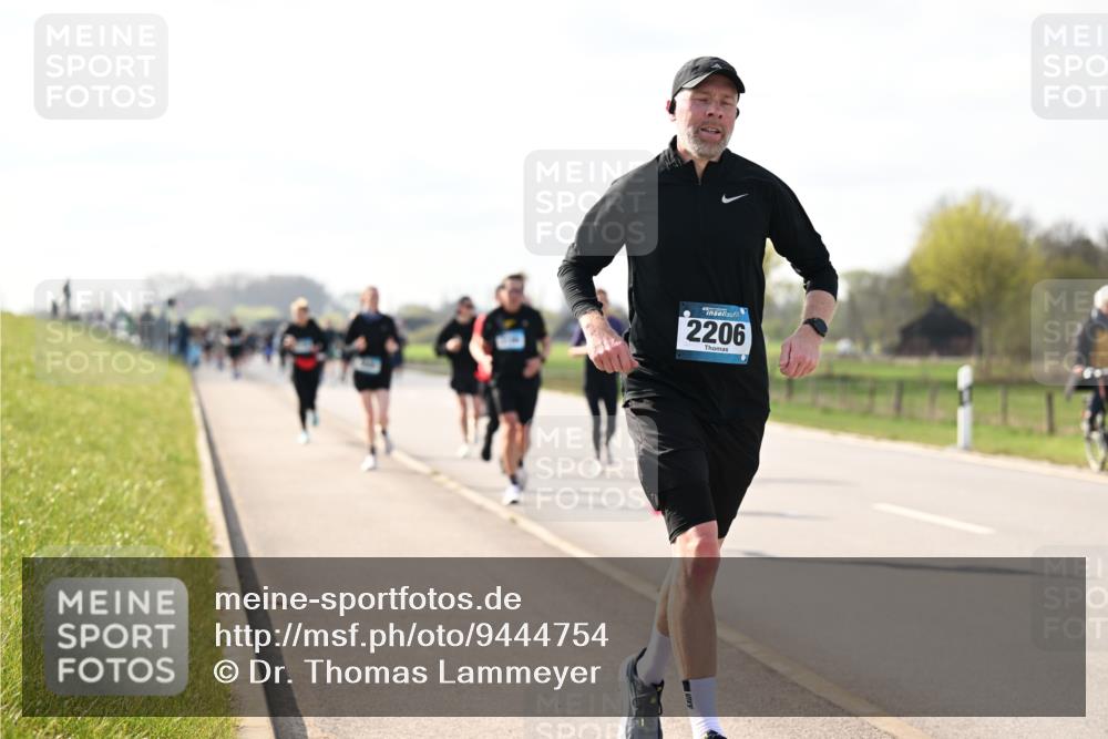 12.04.2026 - 45. Internationalen Wilhelmsburger Insellauf Dr. Thomas Lammeyer http://msf.ph/oto/9444754 12.04.2026 10:19:59 Laufen 2206 meine-sportfotos.de