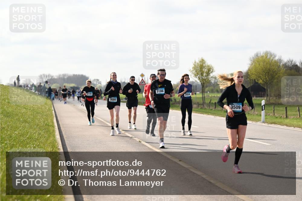 12.04.2026 - 45. Internationalen Wilhelmsburger Insellauf Dr. Thomas Lammeyer http://msf.ph/oto/9444762 12.04.2026 10:20:00 Laufen 5726, 3680, 3186, 2854, 3509 meine-sportfotos.de