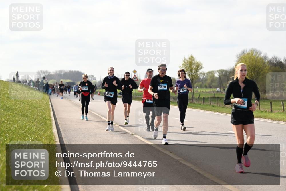 12.04.2026 - 45. Internationalen Wilhelmsburger Insellauf Dr. Thomas Lammeyer http://msf.ph/oto/9444765 12.04.2026 10:20:01 Laufen 2, 3186, 2854, 5726, 3680, 2887 meine-sportfotos.de
