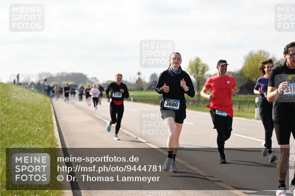 12.04.2026 - 45. Internationalen Wilhelmsburger Insellauf Dr. Thomas Lammeyer http://msf.ph/oto/9444781 12.04.2026 10:20:04 Laufen 5726, 3680, 288, 318 meine-sportfotos.de
