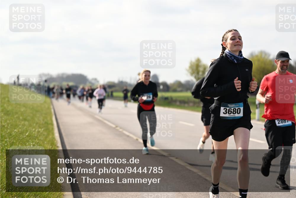 12.04.2026 - 45. Internationalen Wilhelmsburger Insellauf Dr. Thomas Lammeyer http://msf.ph/oto/9444785 12.04.2026 10:20:05 Laufen 4, 3680, 2887 meine-sportfotos.de