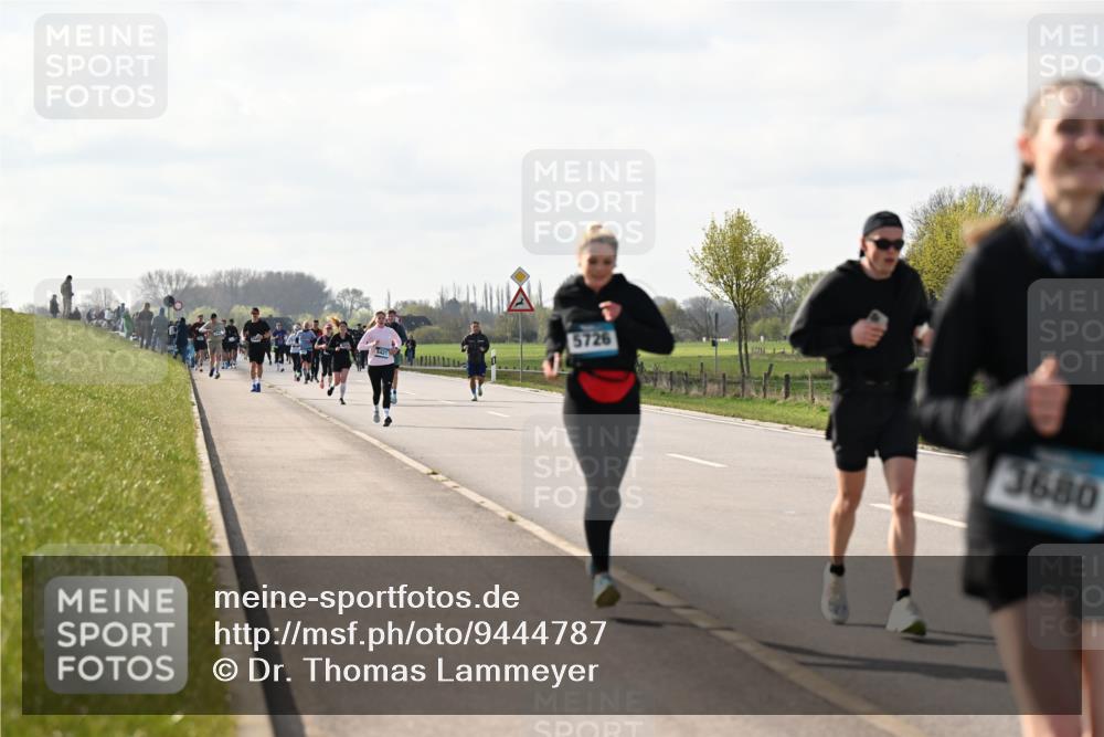 12.04.2026 - 45. Internationalen Wilhelmsburger Insellauf Dr. Thomas Lammeyer http://msf.ph/oto/9444787 12.04.2026 10:20:05 Laufen 5421, 5726, 3680 meine-sportfotos.de