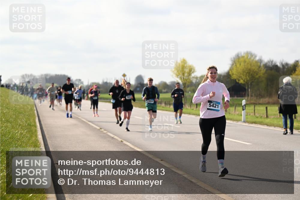 12.04.2026 - 45. Internationalen Wilhelmsburger Insellauf Dr. Thomas Lammeyer http://msf.ph/oto/9444813 12.04.2026 10:20:14 Laufen 3054, 5421 meine-sportfotos.de