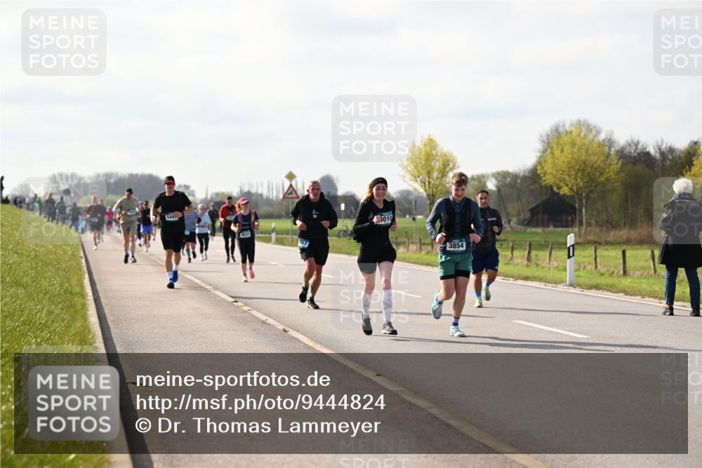 12.04.2026 - 45. Internationalen Wilhelmsburger Insellauf Dr. Thomas Lammeyer http://msf.ph/oto/9444824 12.04.2026 10:20:16 Laufen 4854, 3010, 3854 meine-sportfotos.de