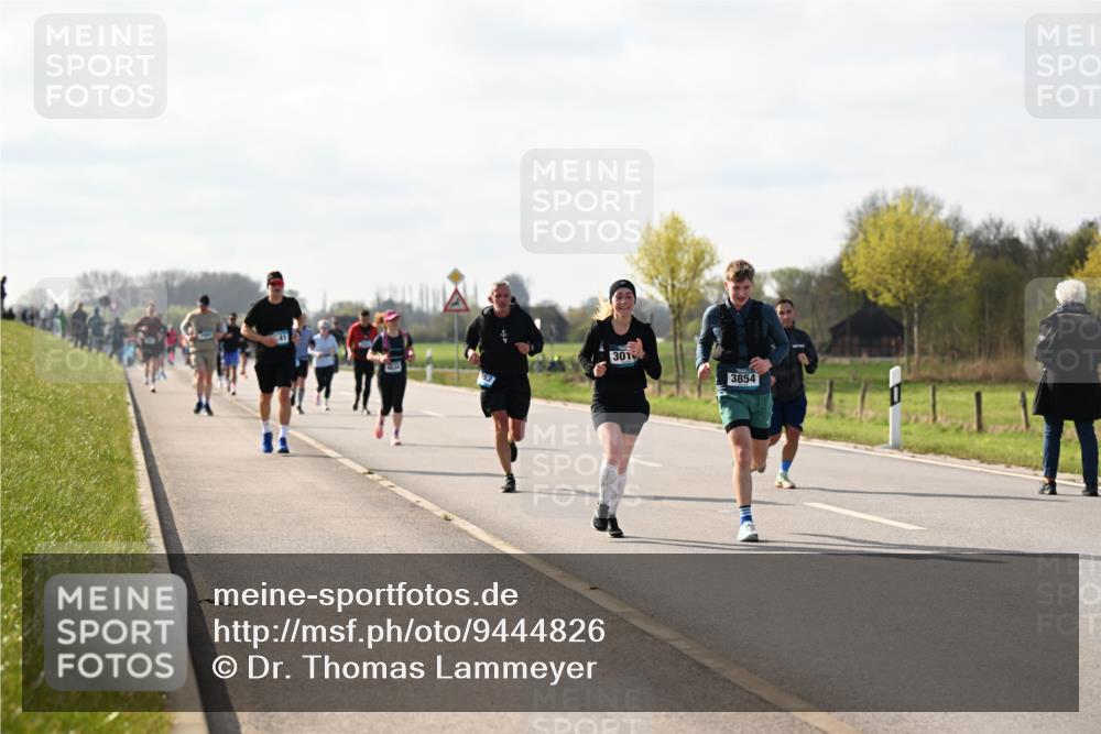 12.04.2026 - 45. Internationalen Wilhelmsburger Insellauf Dr. Thomas Lammeyer http://msf.ph/oto/9444826 12.04.2026 10:20:16 Laufen 301, 3854 meine-sportfotos.de