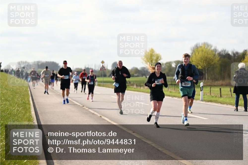 12.04.2026 - 45. Internationalen Wilhelmsburger Insellauf Dr. Thomas Lammeyer http://msf.ph/oto/9444831 12.04.2026 10:20:17 Laufen 30, 3854 meine-sportfotos.de