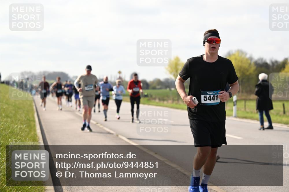 12.04.2026 - 45. Internationalen Wilhelmsburger Insellauf Dr. Thomas Lammeyer http://msf.ph/oto/9444851 12.04.2026 10:20:23 Laufen 5441 meine-sportfotos.de