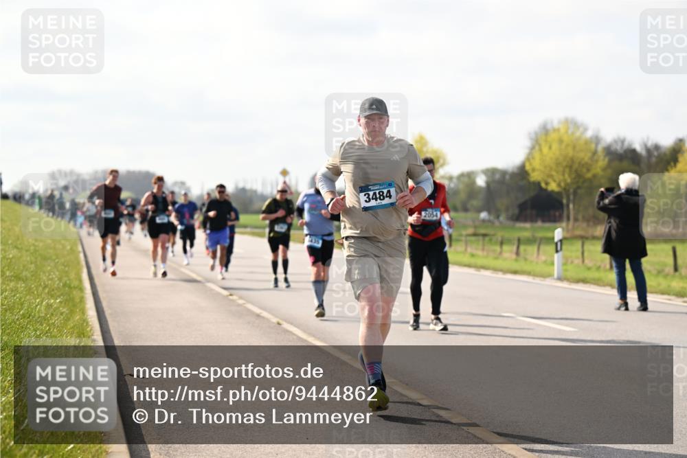12.04.2026 - 45. Internationalen Wilhelmsburger Insellauf Dr. Thomas Lammeyer http://msf.ph/oto/9444862 12.04.2026 10:20:26 Laufen 3484, 2054 meine-sportfotos.de