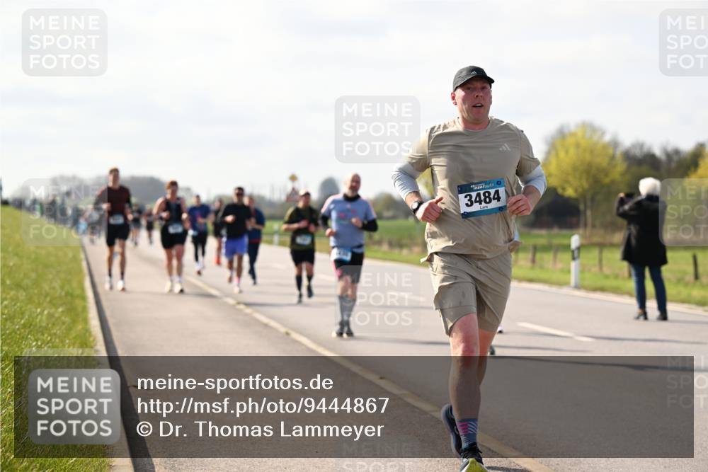 12.04.2026 - 45. Internationalen Wilhelmsburger Insellauf Dr. Thomas Lammeyer http://msf.ph/oto/9444867 12.04.2026 10:20:27 Laufen 3484 meine-sportfotos.de