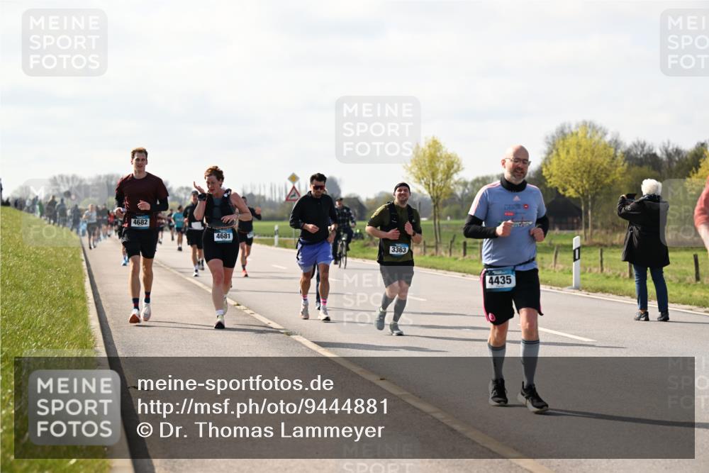 12.04.2026 - 45. Internationalen Wilhelmsburger Insellauf Dr. Thomas Lammeyer http://msf.ph/oto/9444881 12.04.2026 10:20:29 Laufen 4682, 4681, 3363, 4435 meine-sportfotos.de