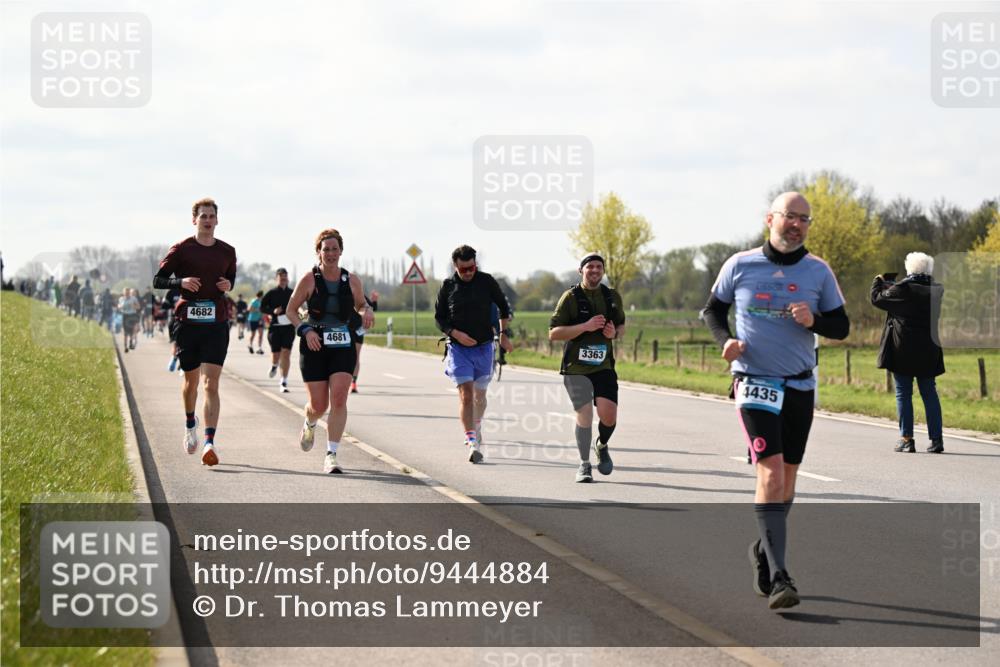 12.04.2026 - 45. Internationalen Wilhelmsburger Insellauf Dr. Thomas Lammeyer http://msf.ph/oto/9444884 12.04.2026 10:20:30 Laufen 4682, 4681, 3363, 4435 meine-sportfotos.de