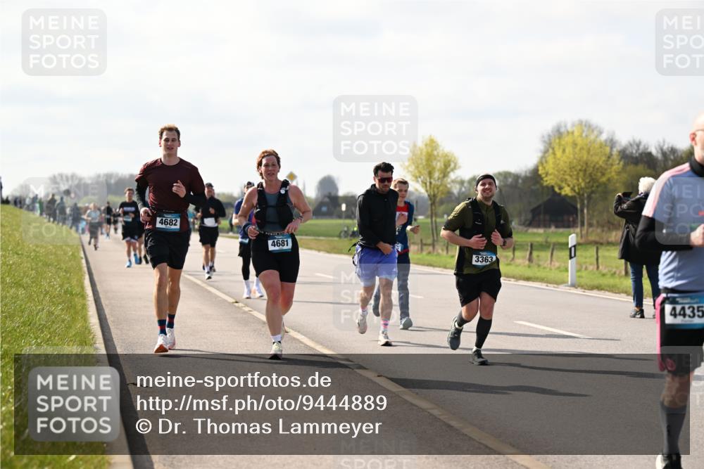 12.04.2026 - 45. Internationalen Wilhelmsburger Insellauf Dr. Thomas Lammeyer http://msf.ph/oto/9444889 12.04.2026 10:20:31 Laufen 4682, 4681, 3363, 4435 meine-sportfotos.de
