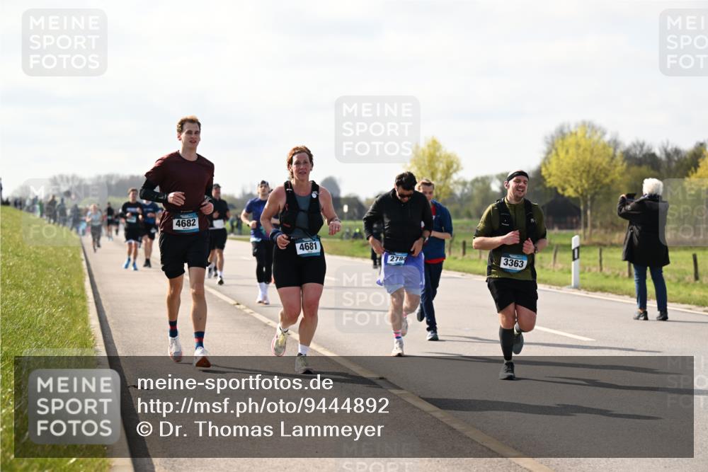 12.04.2026 - 45. Internationalen Wilhelmsburger Insellauf Dr. Thomas Lammeyer http://msf.ph/oto/9444892 12.04.2026 10:20:31 Laufen 4682, 4681, 2784, 3363 meine-sportfotos.de