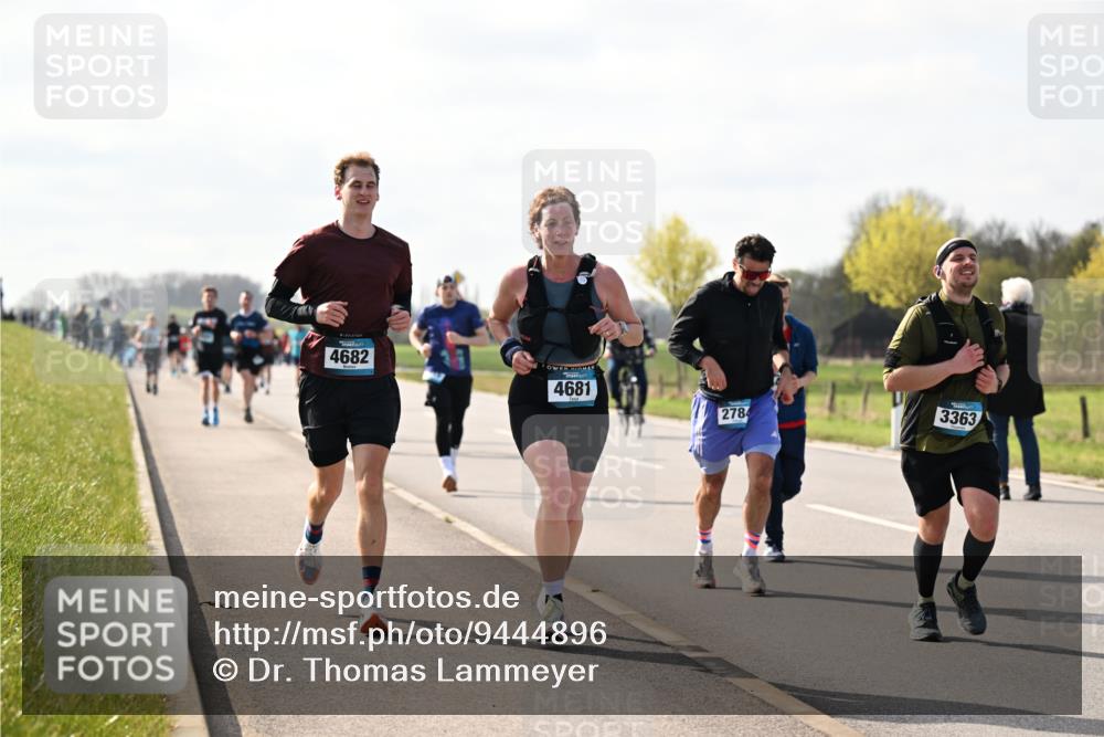 12.04.2026 - 45. Internationalen Wilhelmsburger Insellauf Dr. Thomas Lammeyer http://msf.ph/oto/9444896 12.04.2026 10:20:32 Laufen 4682, 4681, 2784, 3363 meine-sportfotos.de