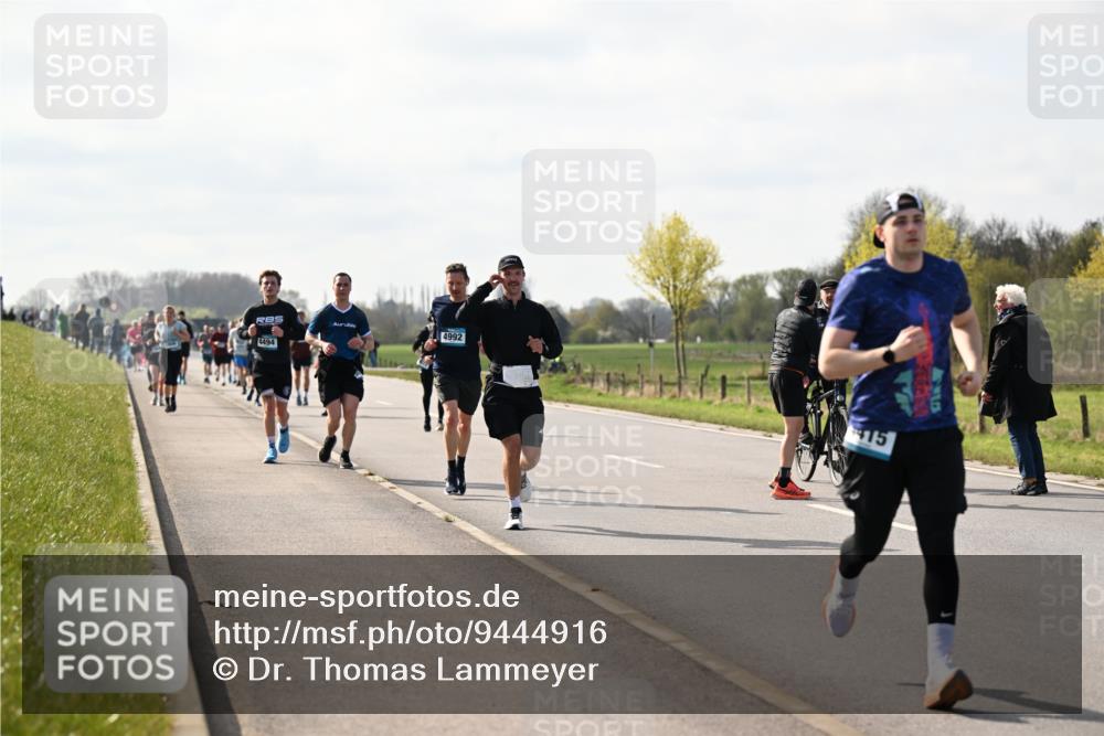 12.04.2026 - 45. Internationalen Wilhelmsburger Insellauf Dr. Thomas Lammeyer http://msf.ph/oto/9444916 12.04.2026 10:20:36 Laufen 4494, 4992, 415 meine-sportfotos.de