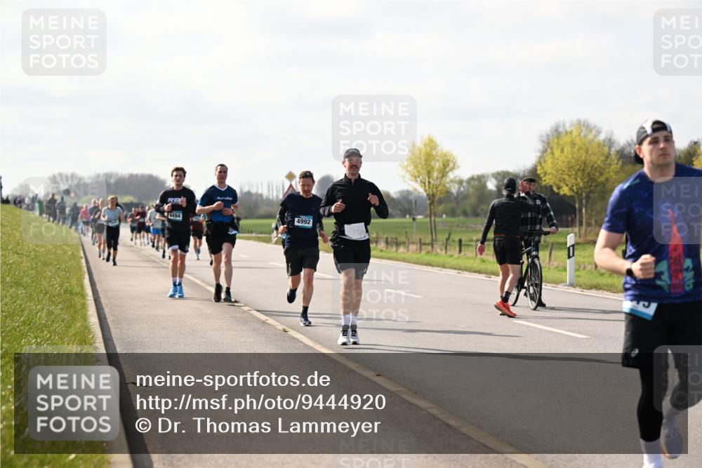 12.04.2026 - 45. Internationalen Wilhelmsburger Insellauf Dr. Thomas Lammeyer http://msf.ph/oto/9444920 12.04.2026 10:20:37 Laufen 4494, 4992 meine-sportfotos.de