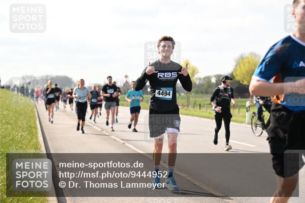 12.04.2026 - 45. Internationalen Wilhelmsburger Insellauf Dr. Thomas Lammeyer http://msf.ph/oto/9444952 12.04.2026 10:20:43 Laufen 4494 meine-sportfotos.de