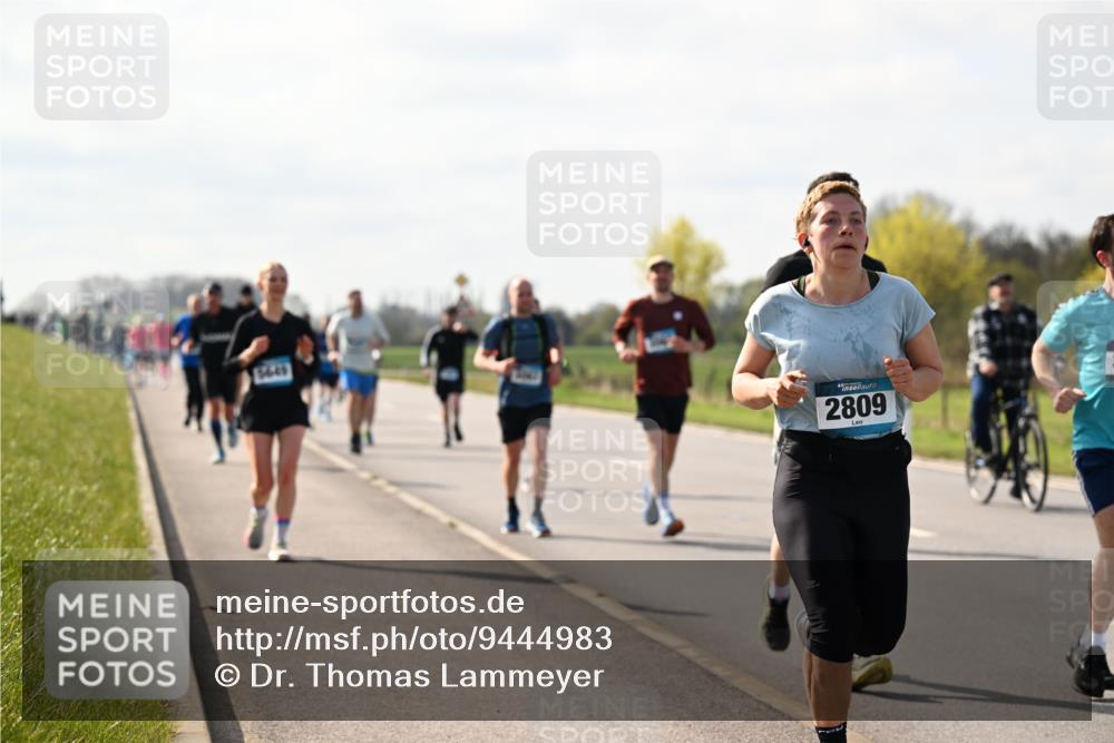 12.04.2026 - 45. Internationalen Wilhelmsburger Insellauf Dr. Thomas Lammeyer http://msf.ph/oto/9444983 12.04.2026 10:20:48 Laufen 5649, 2809 meine-sportfotos.de