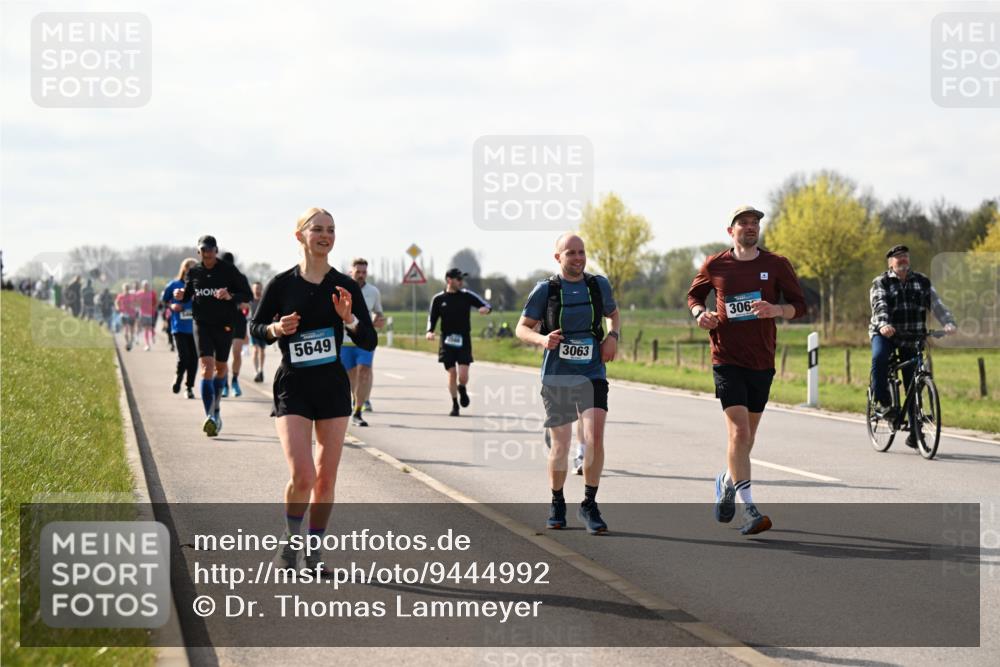 12.04.2026 - 45. Internationalen Wilhelmsburger Insellauf Dr. Thomas Lammeyer http://msf.ph/oto/9444992 12.04.2026 10:20:49 Laufen 5649, 3063, 306 meine-sportfotos.de