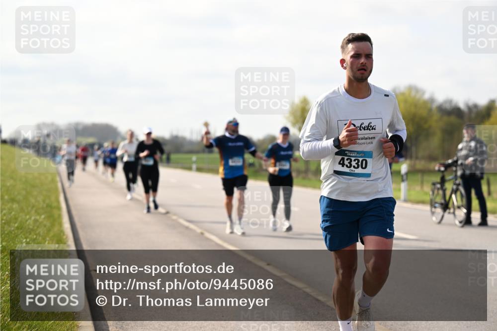 12.04.2026 - 45. Internationalen Wilhelmsburger Insellauf Dr. Thomas Lammeyer http://msf.ph/oto/9445086 12.04.2026 10:21:11 Laufen 4330 meine-sportfotos.de