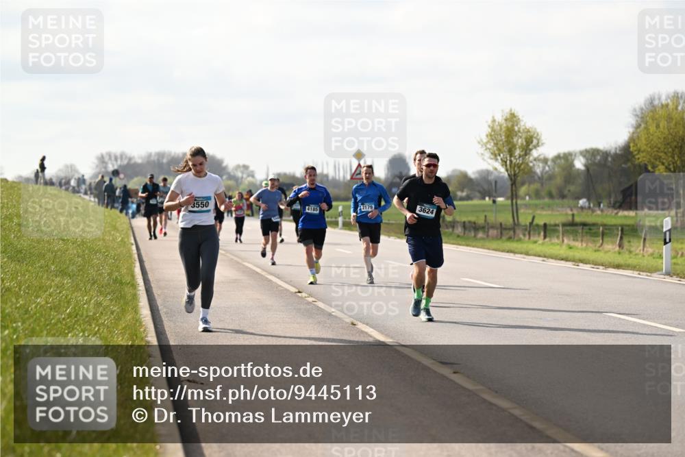 12.04.2026 - 45. Internationalen Wilhelmsburger Insellauf Dr. Thomas Lammeyer http://msf.ph/oto/9445113 12.04.2026 10:21:19 Laufen 3550, 2179, 4185, 3624 meine-sportfotos.de