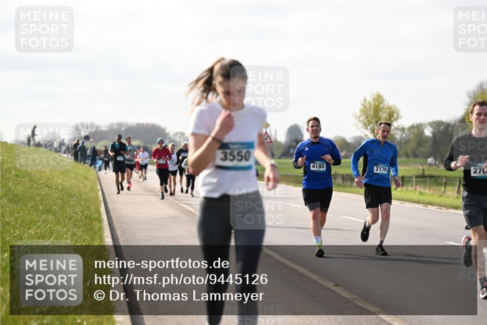 12.04.2026 - 45. Internationalen Wilhelmsburger Insellauf Dr. Thomas Lammeyer http://msf.ph/oto/9445126 12.04.2026 10:21:22 Laufen 3550, 4185, 2179, 270 meine-sportfotos.de