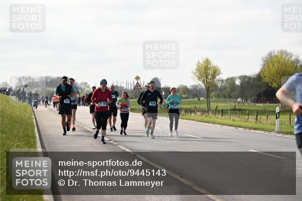 12.04.2026 - 45. Internationalen Wilhelmsburger Insellauf Dr. Thomas Lammeyer http://msf.ph/oto/9445143 12.04.2026 10:21:28 Laufen 4424, 358, 2176, 357, 3326, 4088, 2992 meine-sportfotos.de