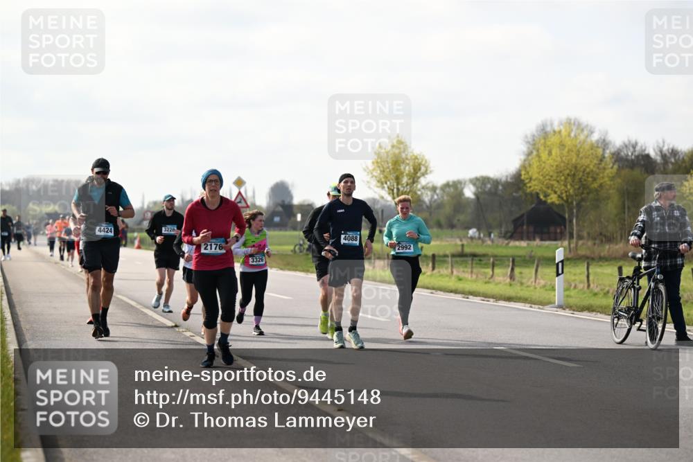 12.04.2026 - 45. Internationalen Wilhelmsburger Insellauf Dr. Thomas Lammeyer http://msf.ph/oto/9445148 12.04.2026 10:21:30 Laufen 4424, 3228, 2176, 3326, 4088, 2992 meine-sportfotos.de