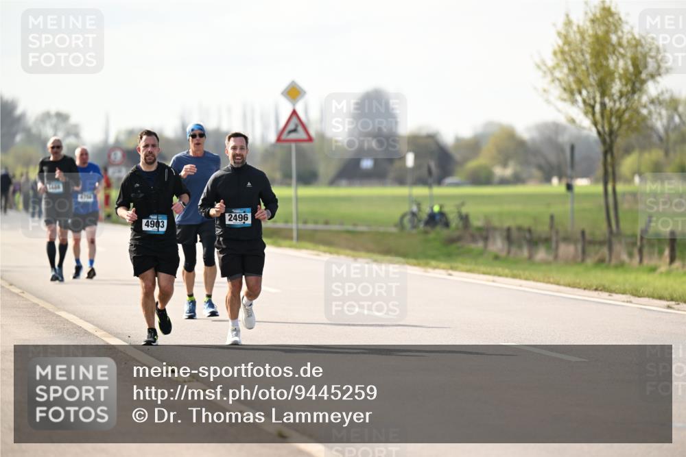 12.04.2026 - 45. Internationalen Wilhelmsburger Insellauf Dr. Thomas Lammeyer http://msf.ph/oto/9445259 12.04.2026 10:22:24 Laufen 4903, 2496 meine-sportfotos.de