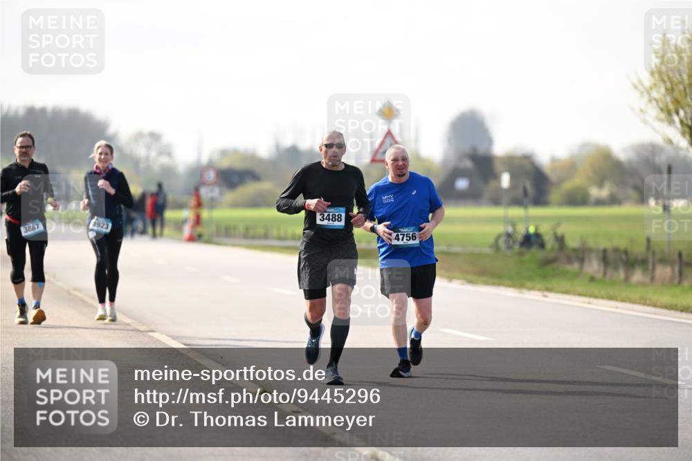 12.04.2026 - 45. Internationalen Wilhelmsburger Insellauf Dr. Thomas Lammeyer http://msf.ph/oto/9445296 12.04.2026 10:22:31 Laufen 3887, 3923, 3488, 4756 meine-sportfotos.de