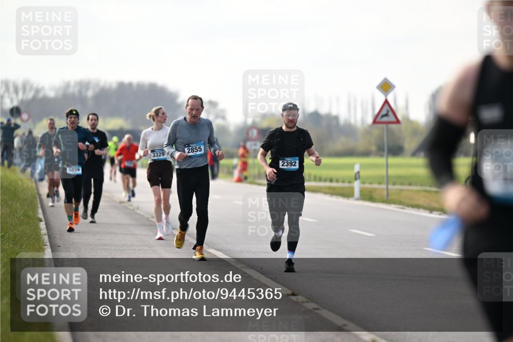 12.04.2026 - 45. Internationalen Wilhelmsburger Insellauf Dr. Thomas Lammeyer http://msf.ph/oto/9445365 12.04.2026 10:22:48 Laufen 3039, 3329, 2855, 2392 meine-sportfotos.de