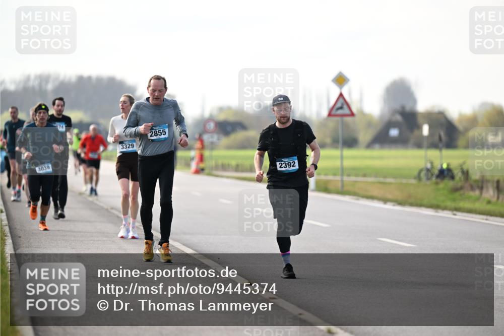 12.04.2026 - 45. Internationalen Wilhelmsburger Insellauf Dr. Thomas Lammeyer http://msf.ph/oto/9445374 12.04.2026 10:22:49 Laufen 3329, 3039, 2855, 2392 meine-sportfotos.de